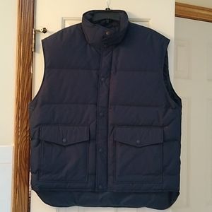 Men's Trader Bay warm navy Down puffer vest, like new!